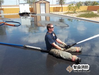 兩英寸軟管能夠匹配每個 流量類別的2½英寸軟管。較輕和易于部署的 軟管的折衷是，兩英寸軟管需要更高的泵排出 壓力，因為它具有比2½英寸軟管更高的摩擦損失